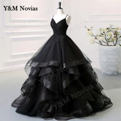 Y & M Novias Noir Quinceanera Robes