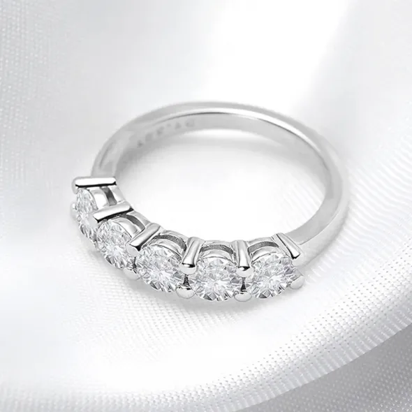 Smyoue White Gold D Color 4mm Moissanite Ring for Women
